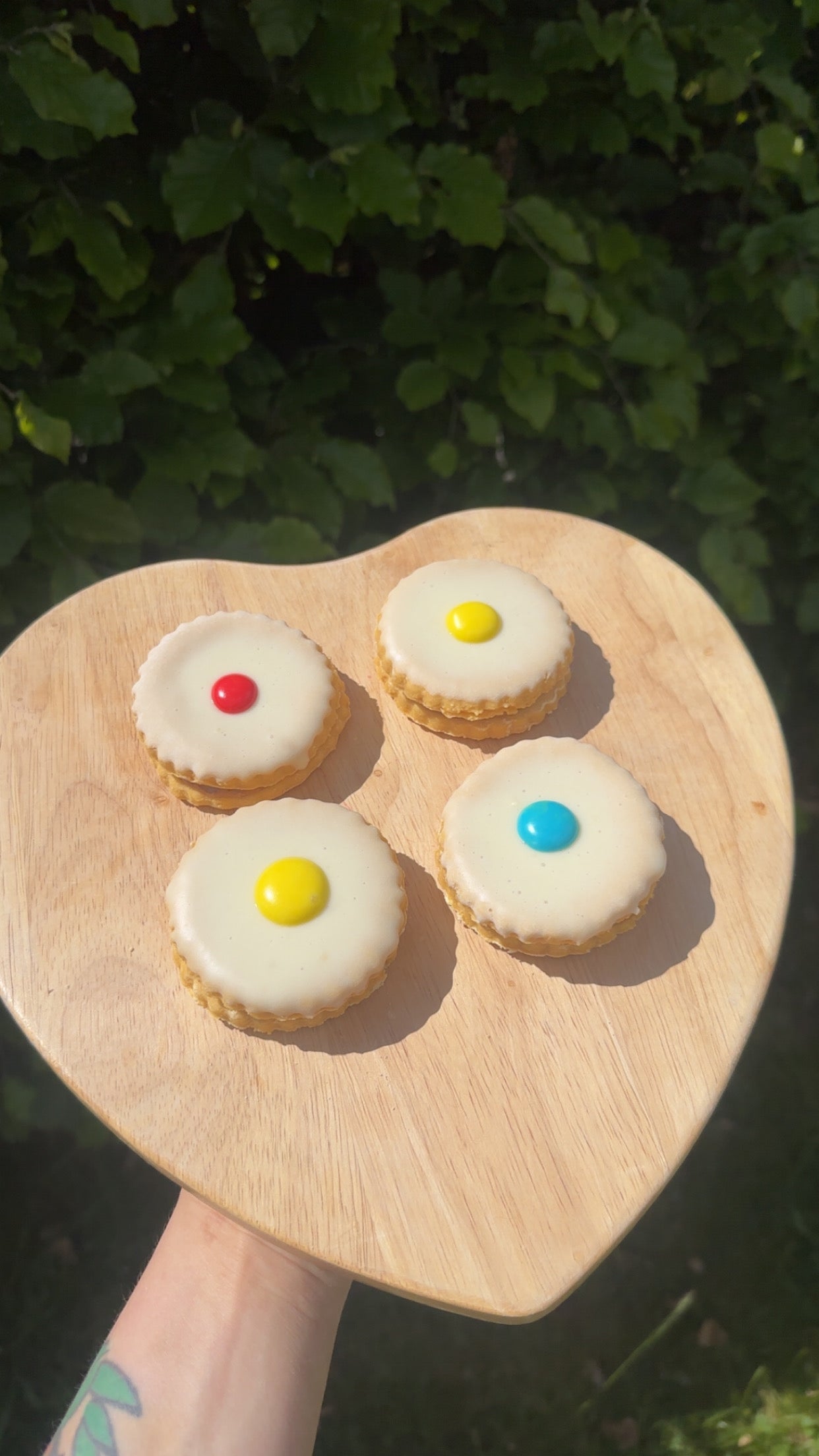 Peanut Butter Empire Biscuits (4 pack)